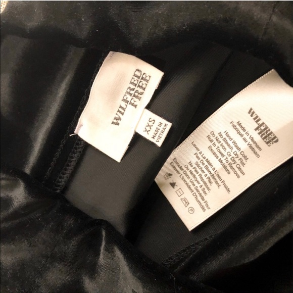 NWOT Wilfred Velvet Skirt - Picture 4 of 4